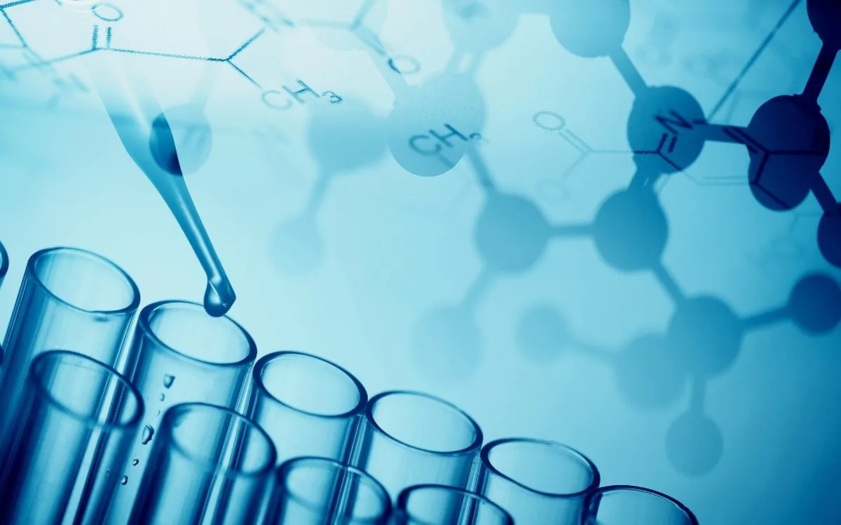 Óleo Branco Farmacêutico em Cosméticos